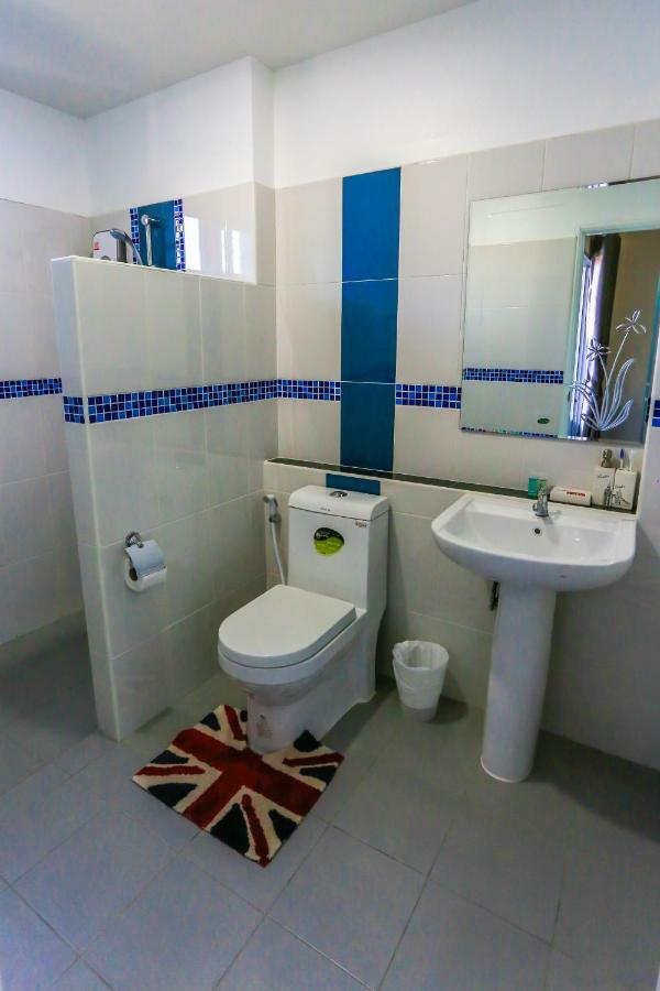Tempo Plus Apartment Mae Sot Eksteriør billede